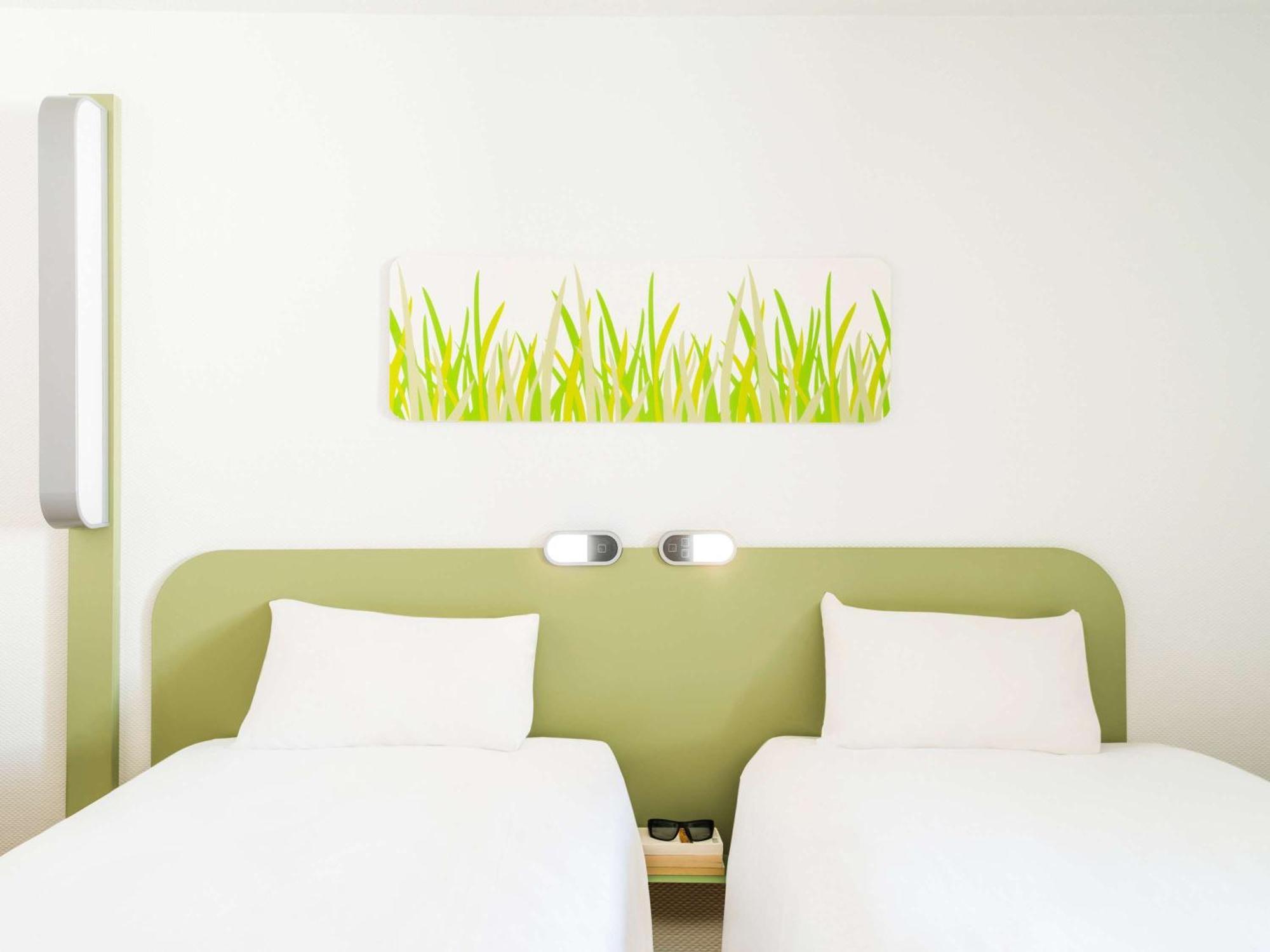 Hotel Ibis Budget Laval Bonchamp Les Laval Exteriér fotografie