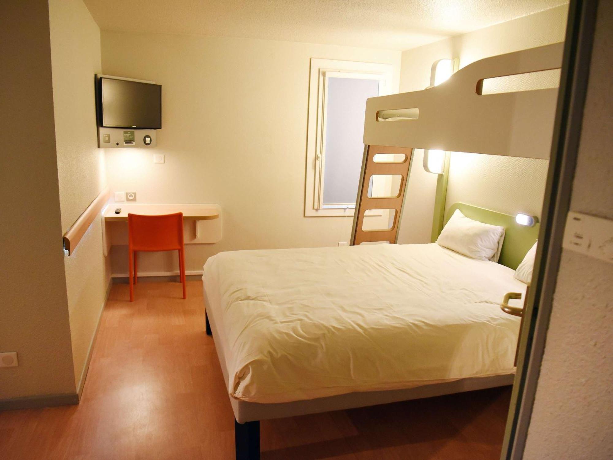 Hotel Ibis Budget Laval Bonchamp Les Laval Exteriér fotografie