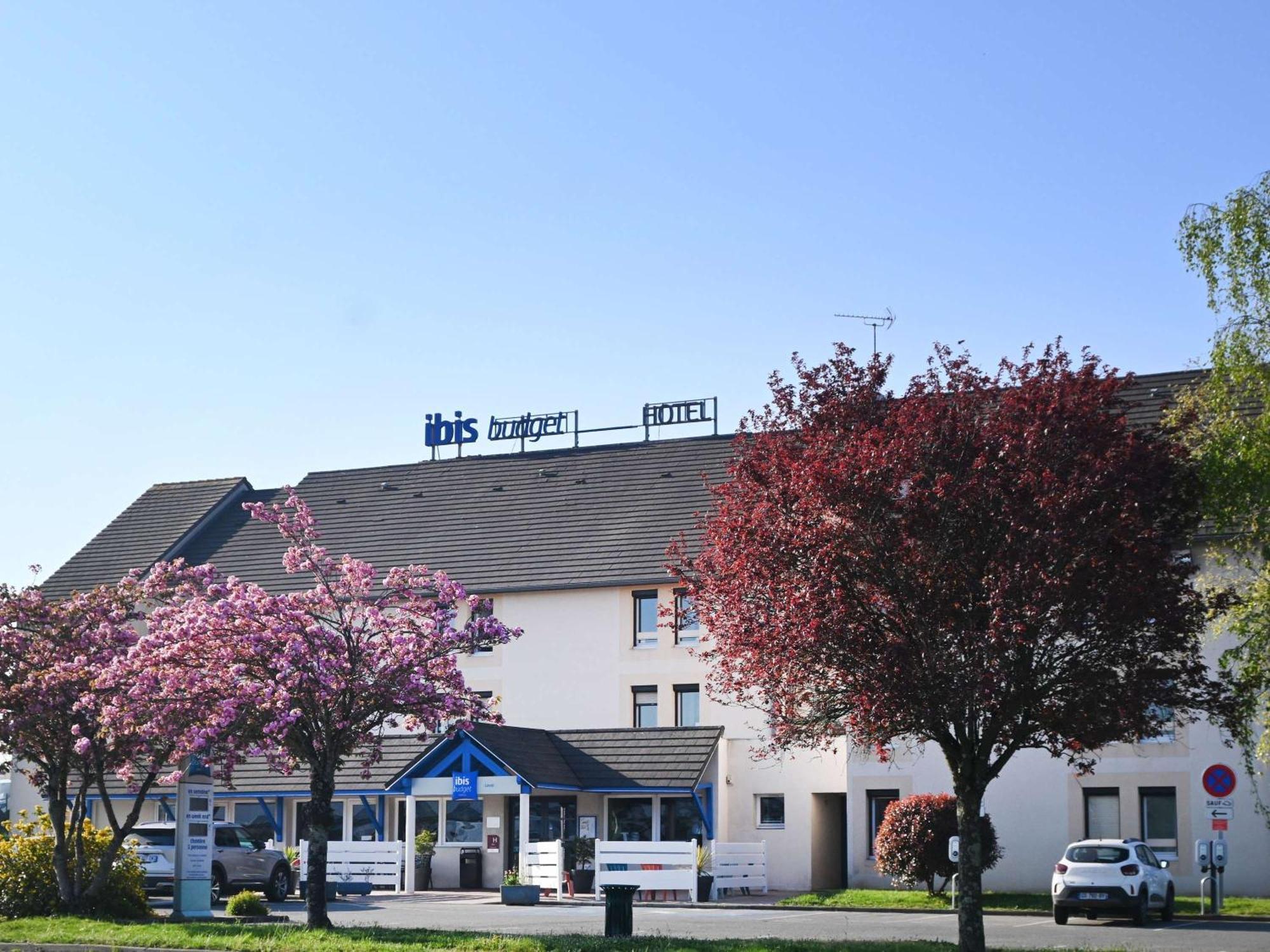 Hotel Ibis Budget Laval Bonchamp Les Laval Exteriér fotografie