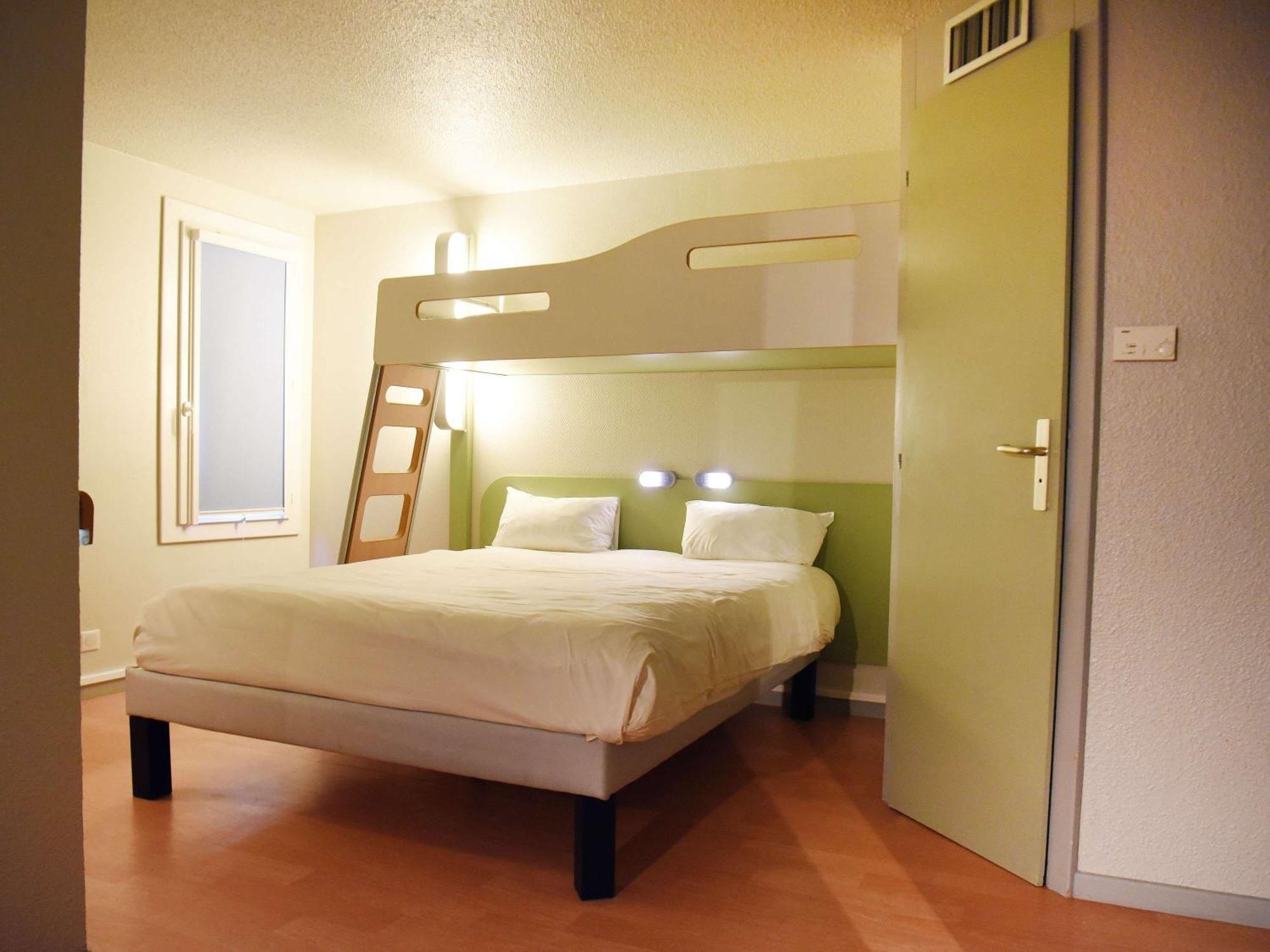 Hotel Ibis Budget Laval Bonchamp Les Laval Exteriér fotografie