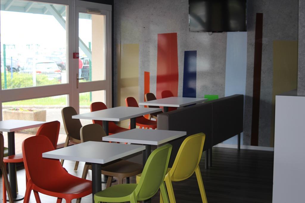 Hotel Ibis Budget Laval Bonchamp Les Laval Exteriér fotografie