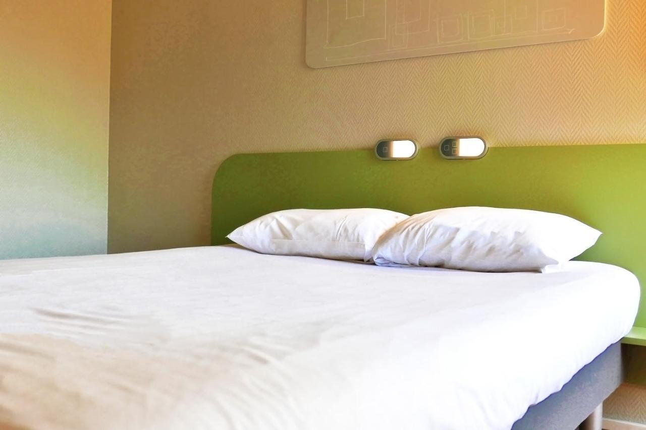 Hotel Ibis Budget Laval Bonchamp Les Laval Exteriér fotografie